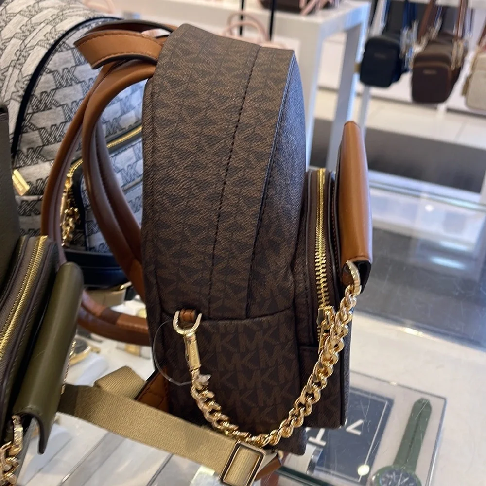 MICHAEL KORS
Maisie Extra-Small Logo 2-in-1 Backpack
Brown 
NWT - Picture 3 of 16